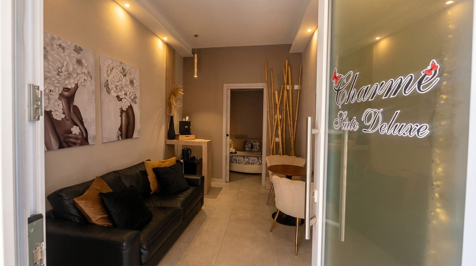 Suite Deluxe 12